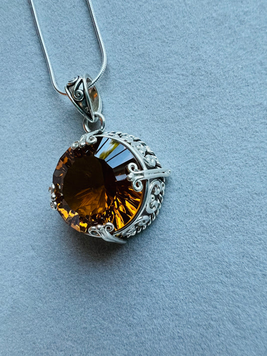 Luxe Necklace